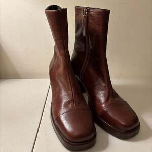 Asos Boots Size 8.5 US Brown Design eMotive Size 7 Spanish Size Block Heels
